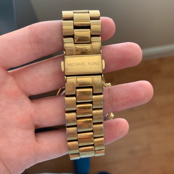 Michael Kors Gold Watch - Picture 2 of 3
